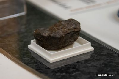 Етнографски комплекс „Дамасцена“ получи необикновен подарък – истински метеорит