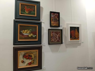 Румен Рачев спечели наградата на “Есенен салон“ 2025 в Казанлък. Антон Радулов - за нов художествен почерк, а Иван Гайдаров - за цялостно творчество