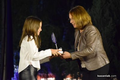 Хиляди участваха в шествието по повод 1 ноември - Деня на народните будители 