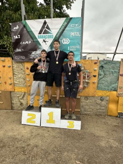 Стрелците от клуб „Севтополис“ с нови успехи от държавните турнири в Габрово и Казанлък