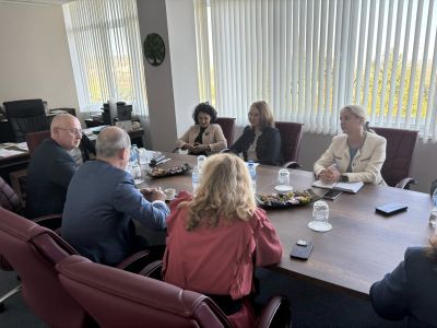 Кметът Галина Стоянова се срещна с ръководствата на Бургаския държавен университет и Тракийския университет / Новини от Казанлък