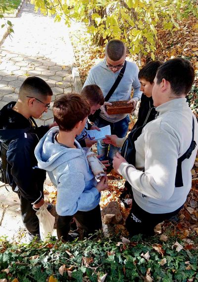 Съвместна инициатива на НЧ „Светлина–1861“, гр. Шипка и ОУ „Чудомир“ – Казанлък по повод Деня на народните будители