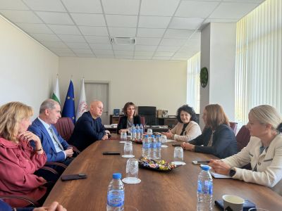 Кметът Галина Стоянова се срещна с ръководствата на Бургаския държавен университет и Тракийския университет