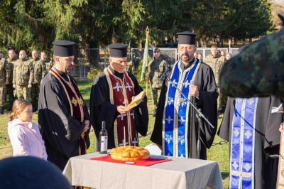 Казанлък и Карлово почетоха загиналите воини с военен ритуал - панихида на Архангелова задушница