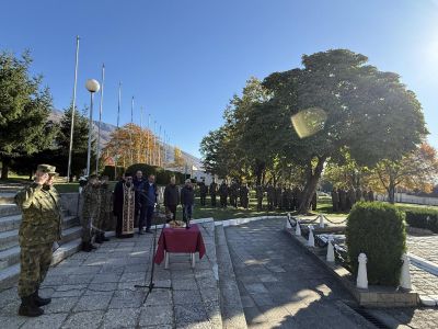 Казанлък и Карлово почетоха загиналите воини с военен ритуал - панихида на Архангелова задушница