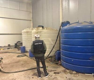 Служители на ОДМВР-Стара Загора разкриха кражба на гориво в особено големи размери / Новини от Казанлък