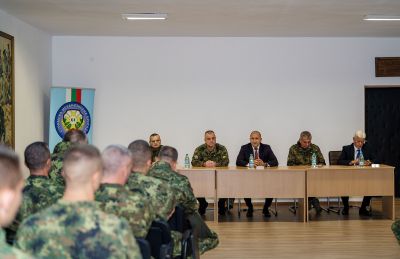 Президентът на Република България посети 61-ва Стрямска механизирана бригада