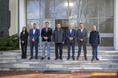 Президентът на Ливан Жозеф Аун посети “Арсенал“ / Новини от Казанлък