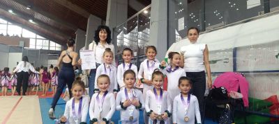 Грациите на СК “Розова долина“ се окичиха със злато и сребро от Държавното първенство в София  / Новини от Казанлък