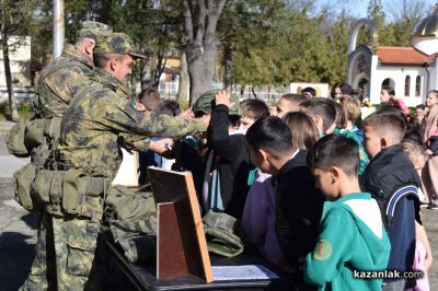 Ден на отворените врати във военното формирование в Казанлък