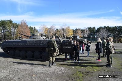 Ден на отворените врати във военното формирование в Казанлък