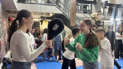 Над 40 ученици от ОУ „Георги Кирков“ се включиха в инициативата „Спорт срещу агресия“ в Казанлък