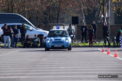 Млади шофьори впечатлиха с умения зад волана в третото издание на „Drive Safe“ в Казанлък 