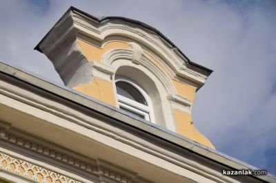 Сградата на „Военен отдел“ Казанлък си върна облика с успешно реализиран проект за енергийна ефективност  