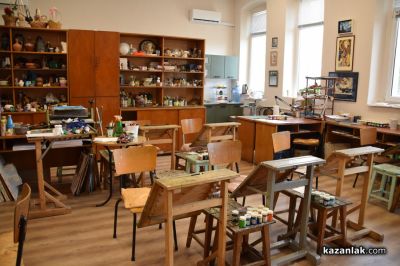 Обновената сграда на НЧ „Възродена Искра – 2000“ в Казанлък отвори официално врати