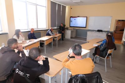 Партньорство между ПГТТМ и бизнеса в община Казанлък