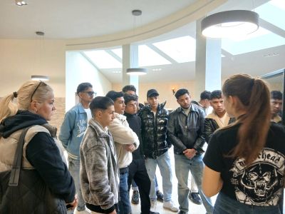 Виртуално и реално:  ПГ “Акад. П. Стайнов“ в Археокомплекса и Голяма Косматка!