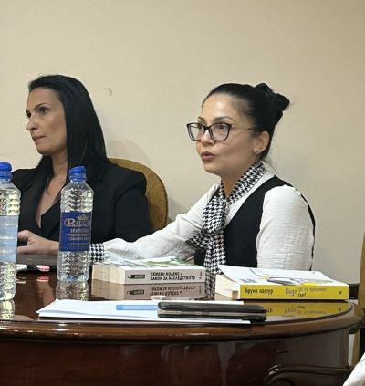 Сдружение “Жените на Казанлък“ постави началото на 16-дневна кампания срещу насилието