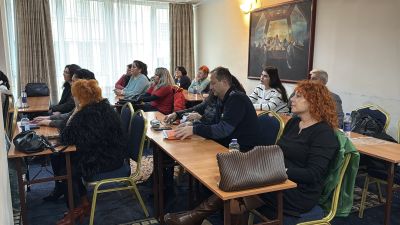 Сдружение “Жените на Казанлък“ постави началото на 16-дневна кампания срещу насилието