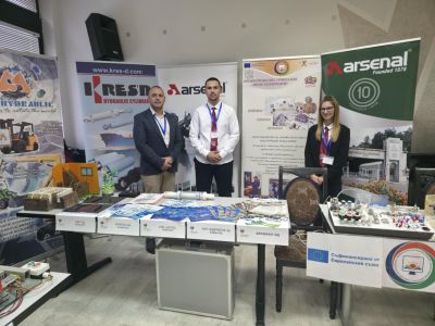 ПГ „Иван Хаджиенов“ представи своя модел за успешно дуално обучение на форума „Парад на професиите“ в Стара Загора