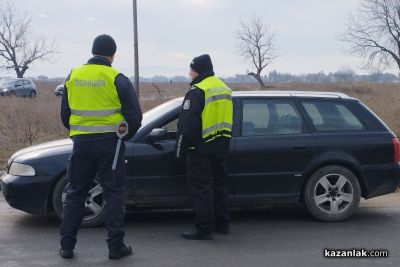 Засякоха 49-годишен мъж да управлява нерегистриран „Форд“ в Габарево / Новини от Казанлък