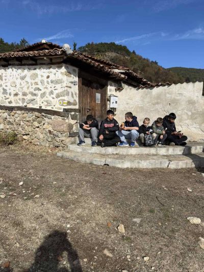 Енинското КЛИО при НЧ “Братство-1869“ посвети ноемврийската си сбирка на стара Енина отпреди 100г. и на празника на православните християнски семейство и младеж