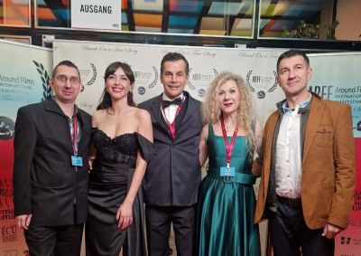 Пълнометражният дебют на Светлин Митрев - “Алба - пътят на съдбата“ с награда от международен филмов фестивал / Новини от Казанлък