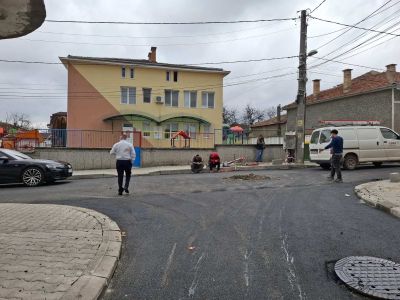 Три ключови улици в Павел баня вече са ремонтирани  