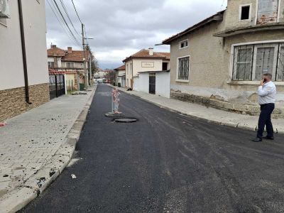 Три ключови улици в Павел баня вече са ремонтирани  