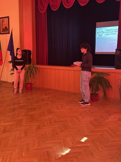 Учениците на ПГ „Иван Хаджиенов“ пример за добри дела 