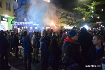 Мирен граждански протест на централния площад в Казанлък с искане за оставка на правителството 