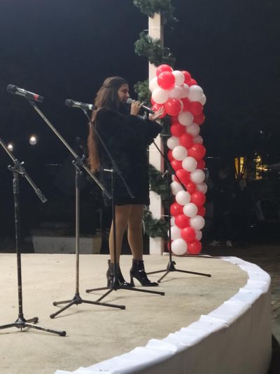 Грейнаха светлините на коледната елха в Крън