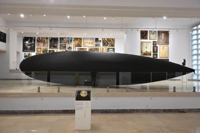 Пластиката „Цар“ на Стоян Дечев е сред акцентите в мащабния проект „Изплуване“ на Казанлъшката галерия