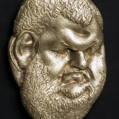 Пластиката „Цар“ на Стоян Дечев е сред акцентите в мащабния проект „Изплуване“ на Казанлъшката галерия / Новини от Казанлък