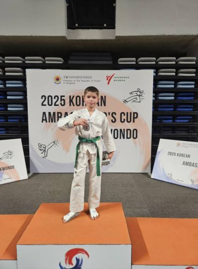 Казанлъчани безапелационни на турнира по таекуондо за Купата на корейския посланик