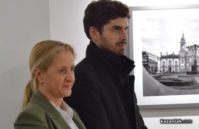 Кристина Буюклиева спечели голямата награда в Осмия салон на казанлъшките фотографи