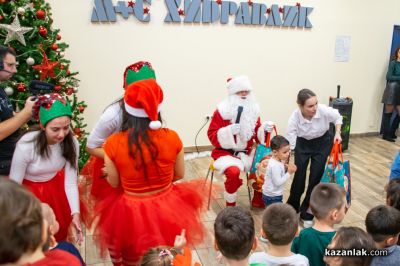 Децата на „М+С Хидравлик“ АД отново получиха подаръците си от Дядо Коледа