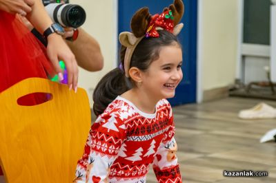 Децата на „М+С Хидравлик“ АД отново получиха подаръците си от Дядо Коледа