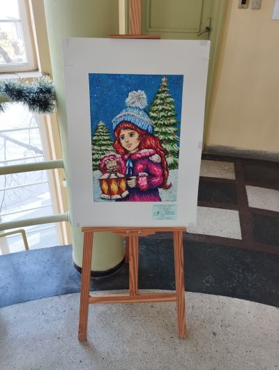 Децата от арт школа „Живопис“ и клуб „Рисуване” откриха коледна изложба в библиотека “Искра“