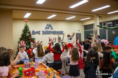 Децата на „М+С Хидравлик“ АД отново получиха подаръците си от Дядо Коледа