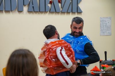 Децата на „М+С Хидравлик“ АД отново получиха подаръците си от Дядо Коледа