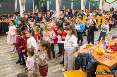 Децата на „М+С Хидравлик“ АД отново получиха подаръците си от Дядо Коледа