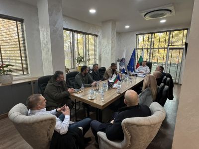 Кметът Иса Бесоолу се срещна с представители на местните държавни институции  