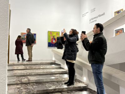 Изложбата “Спомени“ на Добромир Манев оживи Художествената галерия