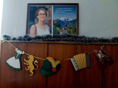 Коледни традиции от Германия представиха в часовете по немски език учениците от Хуманитарната гимназия в Казанлък 