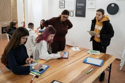 Ученици и учители от ПГЛПТ реализираха проект по програма “Еразъм+“ в Италия