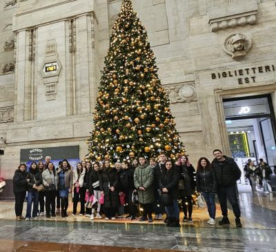 Ученици и учители от ПГЛПТ реализираха проект по програма “Еразъм+“ в Италия