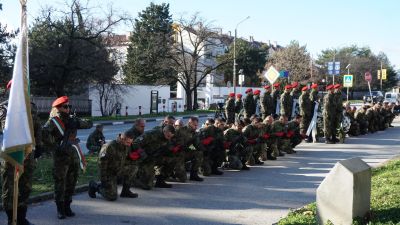 61 Стрямска механизирана бригада почете паметта на загиналите войни в операция “Иракска свобода“