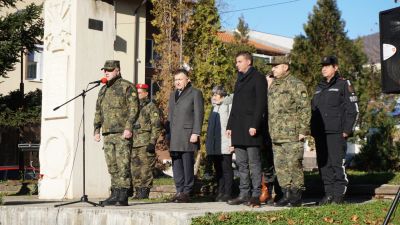 61 Стрямска механизирана бригада почете паметта на загиналите войни в операция “Иракска свобода“