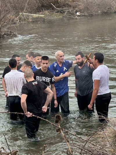 34-годишен мъж спаси Богоявленския кръст в Павел баня  